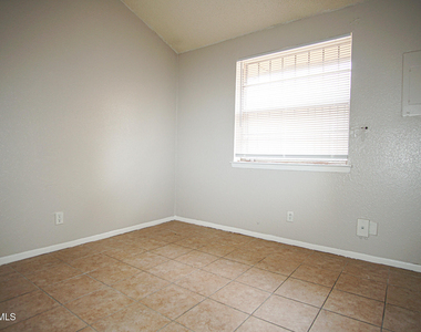 10007 Caribou Drive - Photo Thumbnail 10