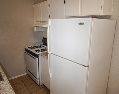 10007 Caribou Drive - Photo Thumbnail 8