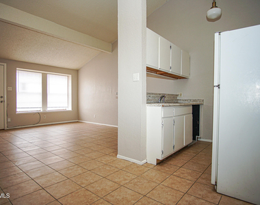 10007 Caribou Drive - Photo Thumbnail 5