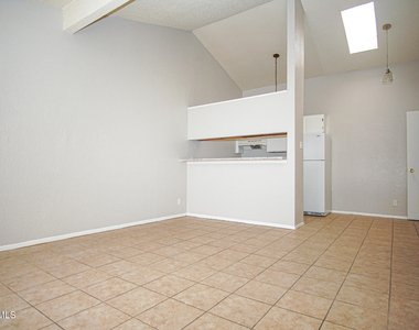 10007 Caribou Drive - Photo Thumbnail 3