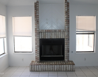 1694 Leroy Bonse Drive - Photo Thumbnail 3