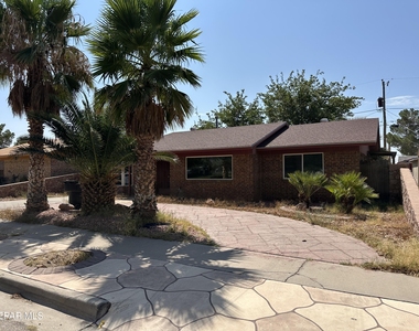 1209 Antonio Street - Photo Thumbnail 1