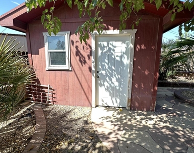 1209 Antonio Street - Photo Thumbnail 6