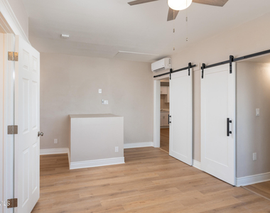521 W Missouri Avenue - Photo Thumbnail 10