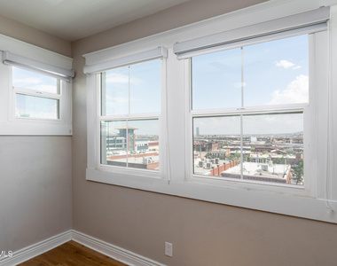 521 W Missouri Avenue - Photo Thumbnail 12