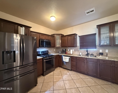 12869 Little Misty Lane - Photo Thumbnail 8