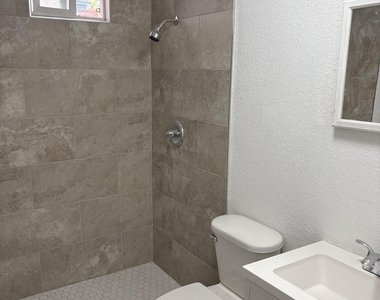 2916 Pera Avenue - Photo Thumbnail 5