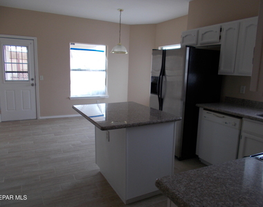 3641 Dominican Street - Photo Thumbnail 10