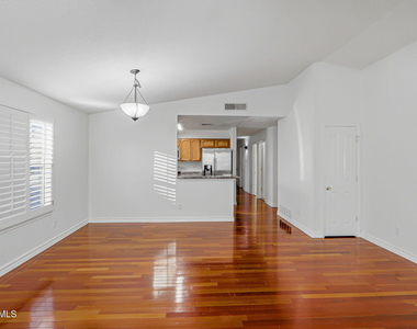 7362 Mesquite Sun Lane - Photo Thumbnail 10