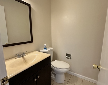 21 Gallup Street - Photo Thumbnail 6