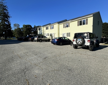 21 Gallup Street - Photo Thumbnail 14