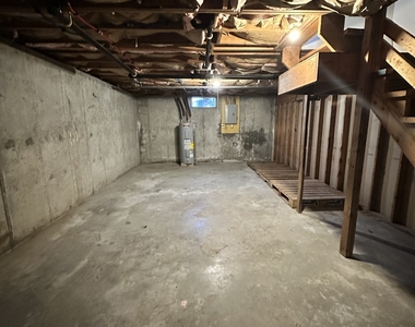 21 Gallup Street - Photo Thumbnail 8