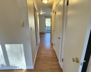 21 Gallup Street - Photo Thumbnail 3