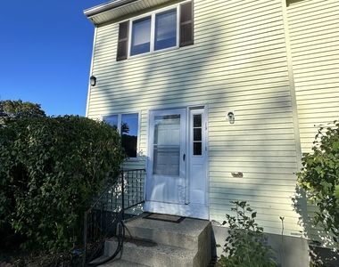 21 Gallup Street - Photo Thumbnail 1