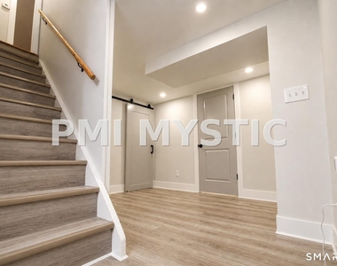 90 Nantucket Drive - Photo Thumbnail 4