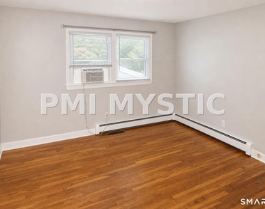90 Nantucket Drive - Photo Thumbnail 2