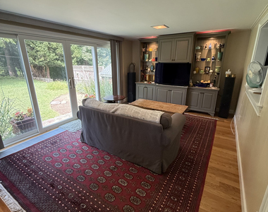 148 Imperial Avenue - Photo Thumbnail 2