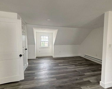 26 Sention Avenue - Photo Thumbnail 1