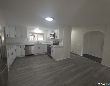 68 Wetmore Avenue - Photo Thumbnail 6