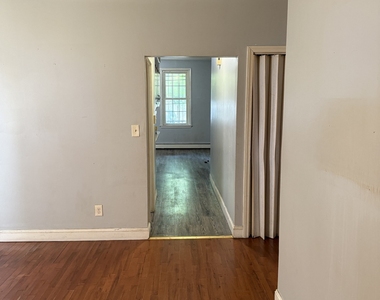 123 Putnam Street - Photo Thumbnail 2