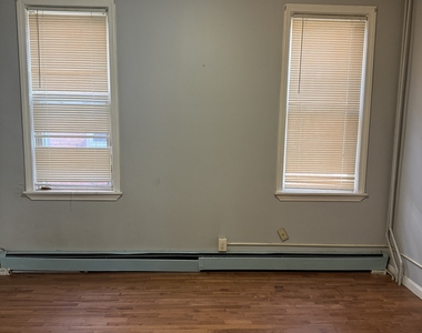123 Putnam Street - Photo Thumbnail 4