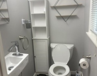 63 Westpoint Terrace - Photo Thumbnail 13