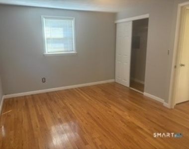 63 Westpoint Terrace - Photo Thumbnail 10