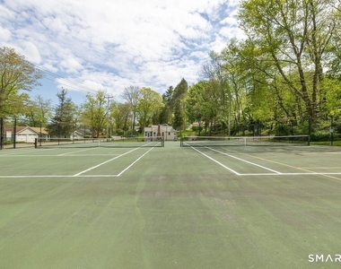 76 Ridgewood Road - Photo Thumbnail 8