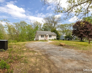 76 Ridgewood Road - Photo Thumbnail 9