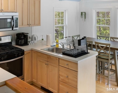 76 Ridgewood Road - Photo Thumbnail 11