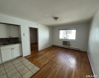 17 Ferris Avenue - Photo Thumbnail 1