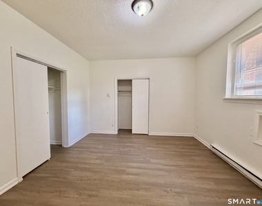 457 Whalley Avenue - Photo Thumbnail 4