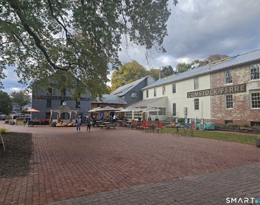 403 Main Street - Photo Thumbnail 21
