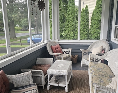 403 Main Street - Photo Thumbnail 11