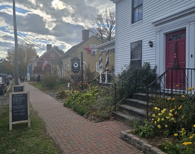 403 Main Street - Photo Thumbnail 27