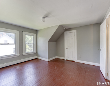 85 Spruce Street - Photo Thumbnail 9