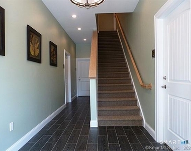 390 Boston Neck Road - Photo Thumbnail 22