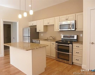 390 Boston Neck Road - Photo Thumbnail 5
