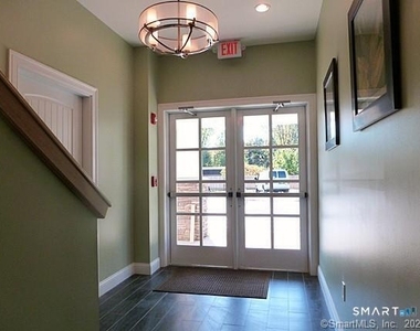 390 Boston Neck Road - Photo Thumbnail 21
