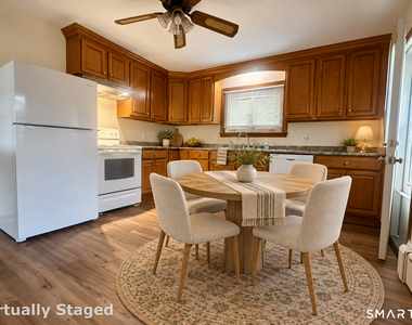 67 Phyllis Avenue - Photo Thumbnail 5