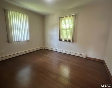 67 Phyllis Avenue - Photo Thumbnail 13