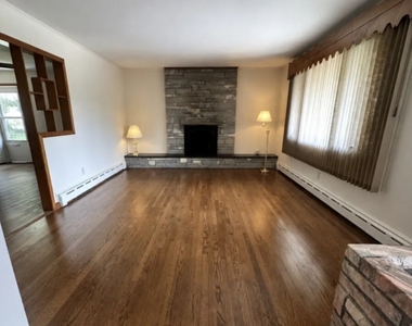 67 Phyllis Avenue - Photo Thumbnail 7