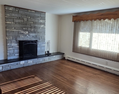 67 Phyllis Avenue - Photo Thumbnail 21