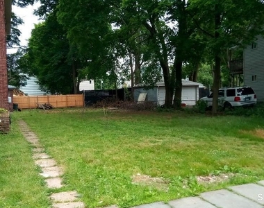 80 Sherman Avenue - Photo Thumbnail 10