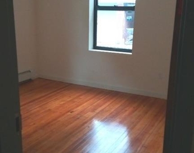 80 Sherman Avenue - Photo Thumbnail 6