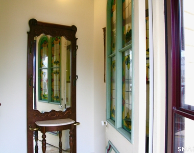 42 South Main Street - Photo Thumbnail 2