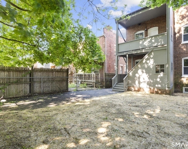276 Bond Street - Photo Thumbnail 13
