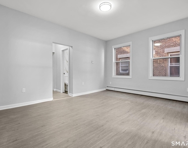 276 Bond Street - Photo Thumbnail 2