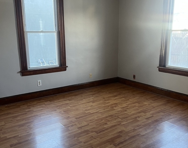 70 Trinity Street - Photo Thumbnail 7