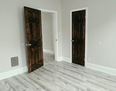 1455 North Avenue - Photo Thumbnail 14